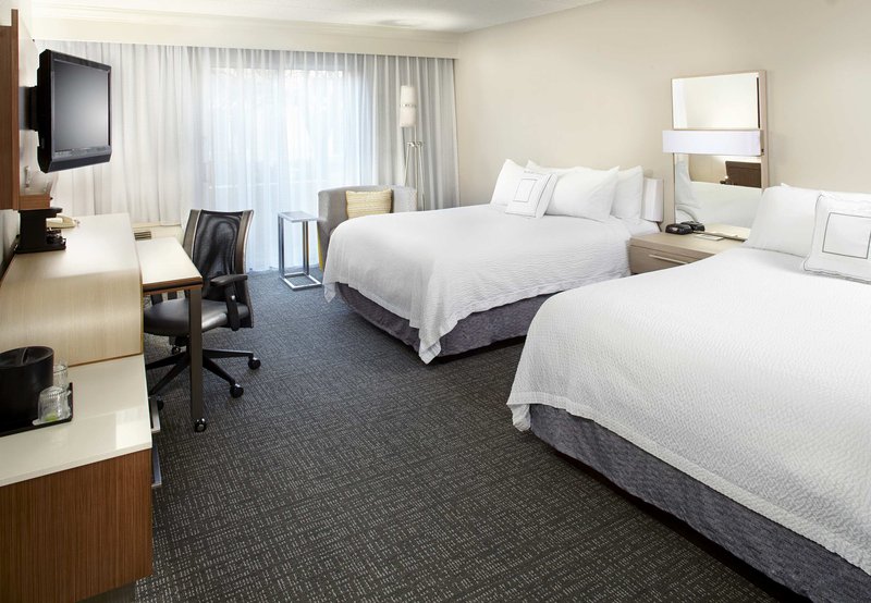 Courtyard By Marriott Lansing - Lansing, MI