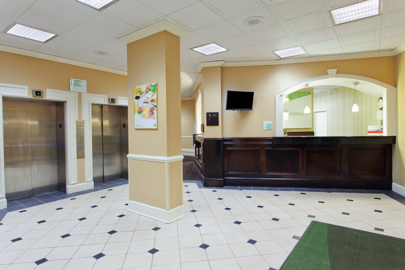 Holiday Inn CHARLESTON-RIVERVIEW - Charleston, SC
