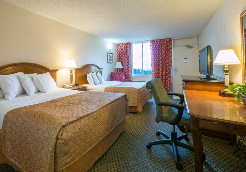 Vista Inn & Suites-Tampa - Tampa, FL