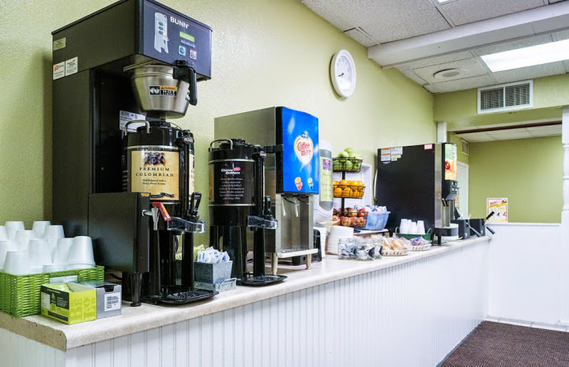 Vista Inn & Suites-Tampa - Tampa, FL