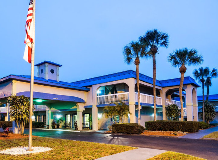 Vista Inn & Suites-Tampa - Tampa, FL