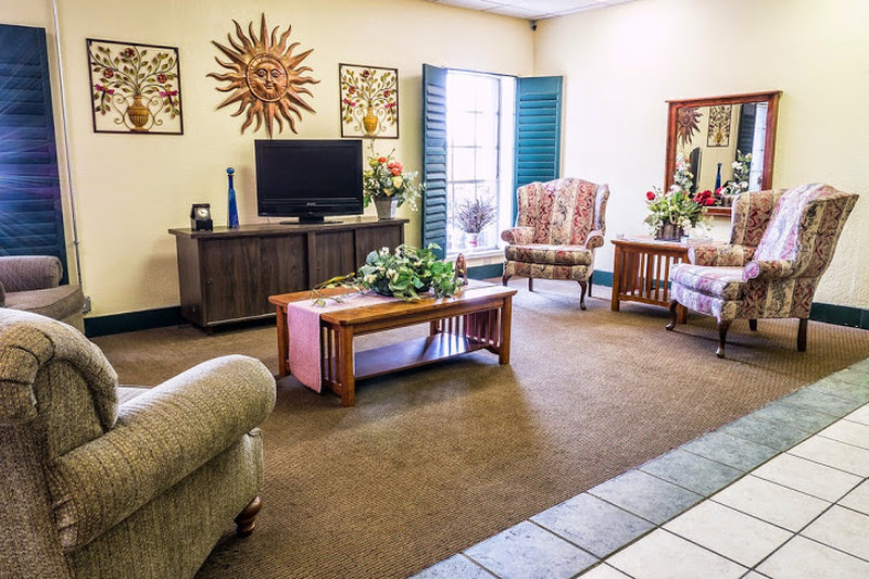 Vista Inn & Suites-Tampa - Tampa, FL