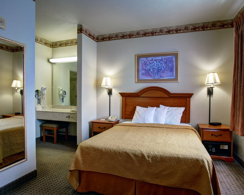 Days Inn New Braunfels - New Braunfels, TX