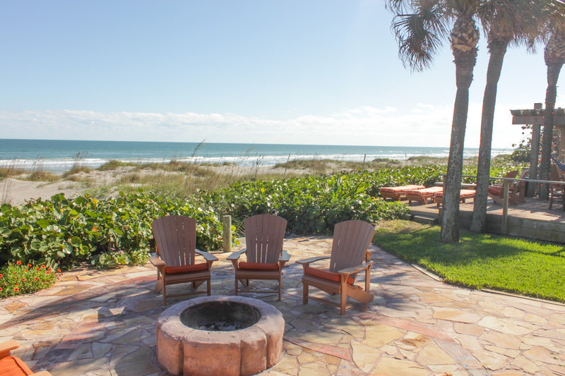 Beach Place Guesthouses - Cocoa Beach, FL
