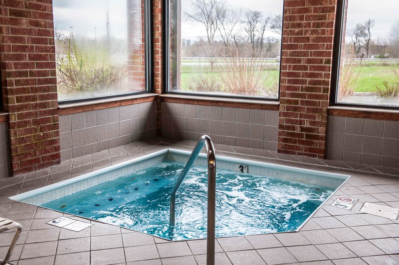 Quality Inn - Columbia City, IN