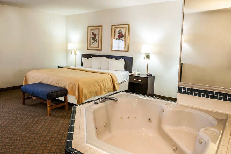 Quality Inn - Columbia City, IN