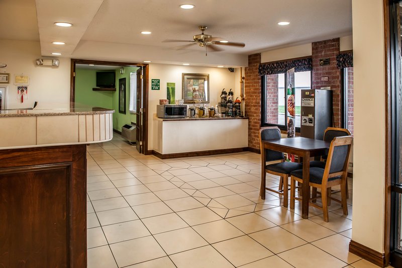 Quality Inn - Columbia City, IN