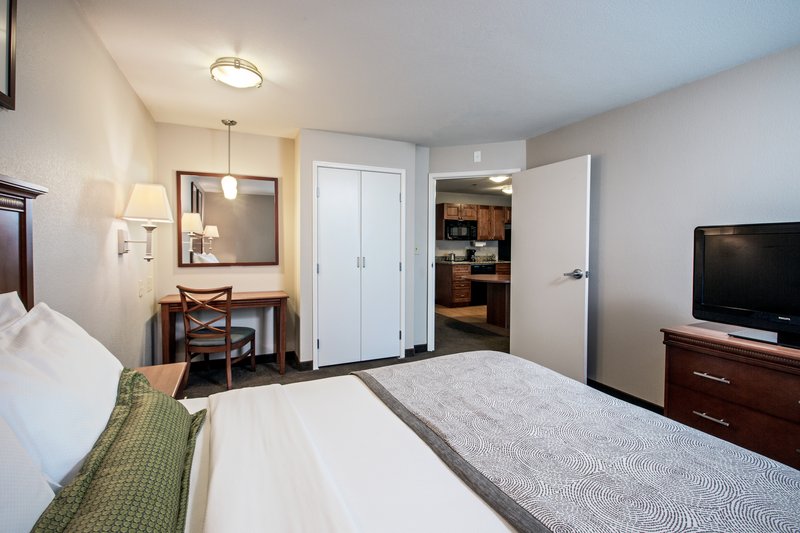 Candlewood Suites PERRYSBURG - Perrysburg, OH