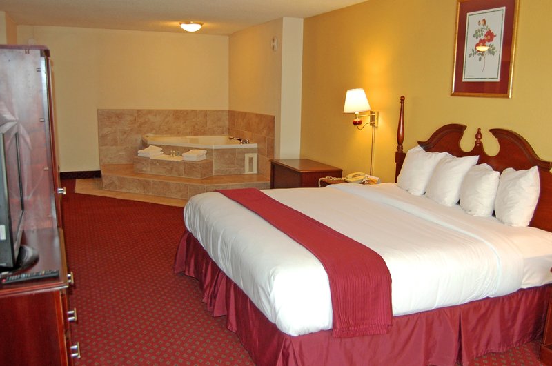 Quality Inn & Suites - Chambersburg, PA