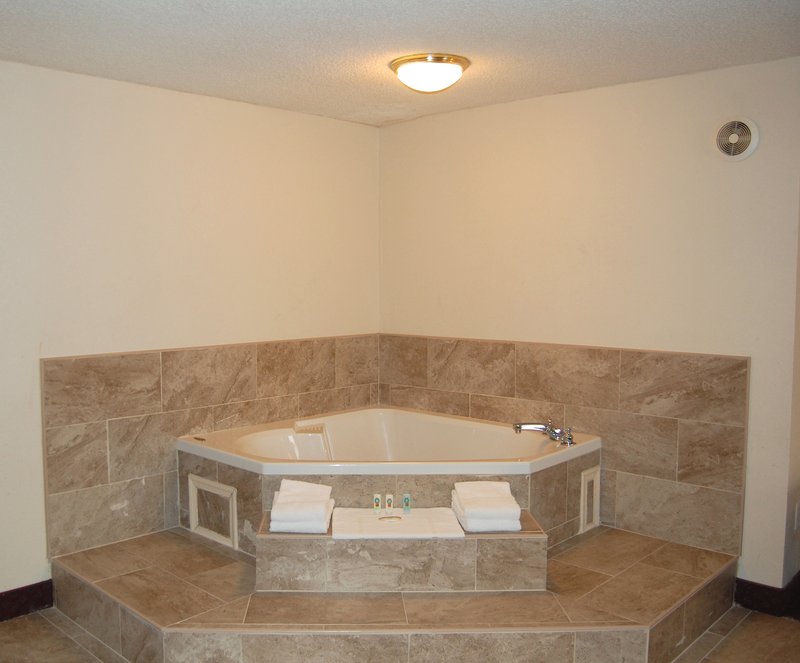 Quality Inn & Suites - Chambersburg, PA