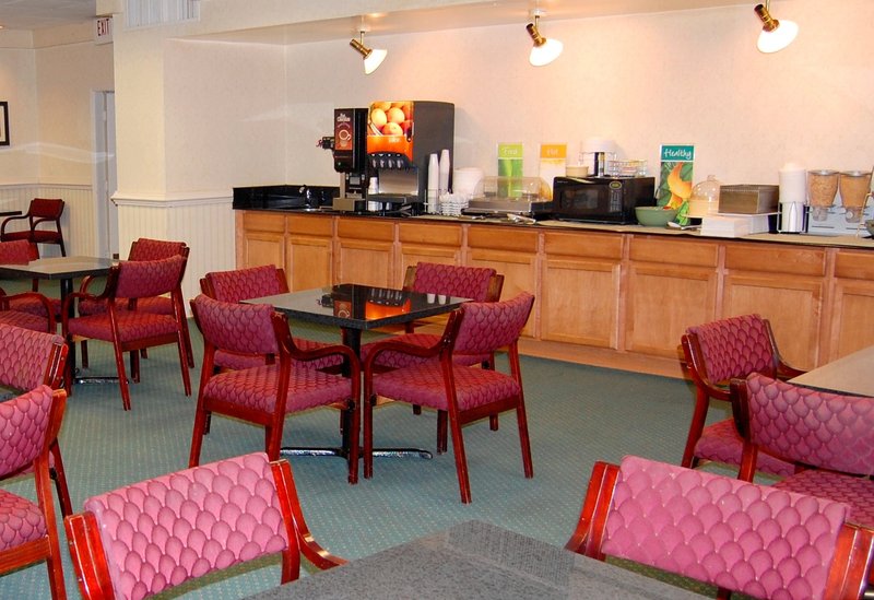 Quality Inn & Suites - Chambersburg, PA