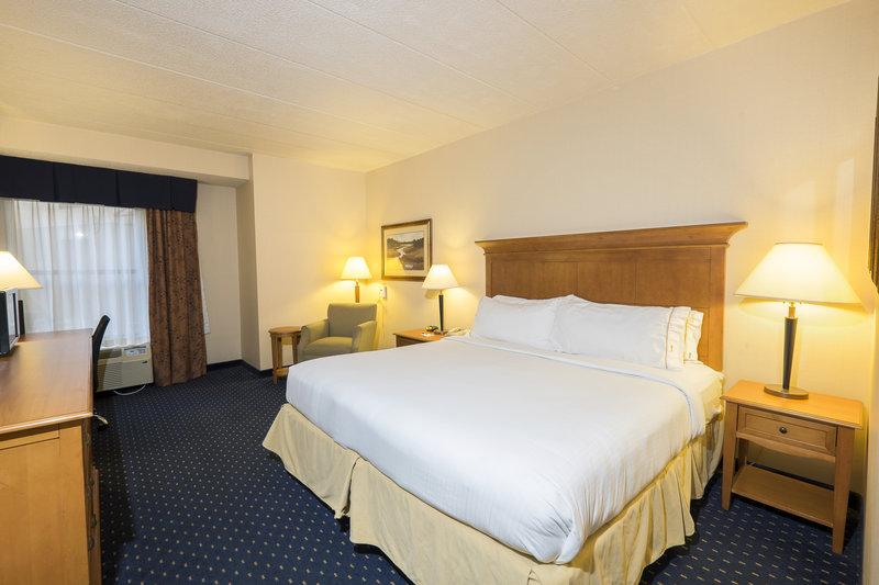 Holiday Inn Express & Suites WAYNESBORO-ROUTE 340 - Waynesboro, VA