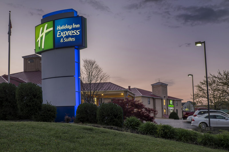 Holiday Inn Express & Suites WAYNESBORO-ROUTE 340 - Waynesboro, VA