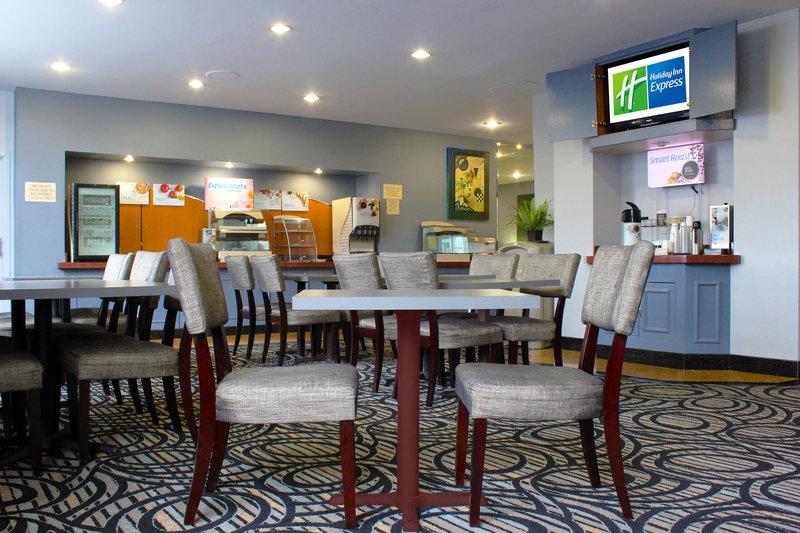 Holiday Inn Express VAN NUYS - Van Nuys, CA