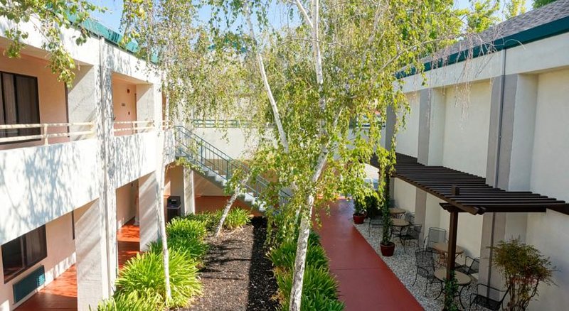 Best Western Heritage Inn - Concord, CA
