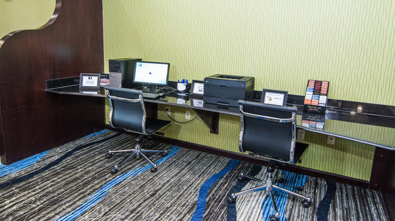 Holiday Inn Express - Elkton, MD