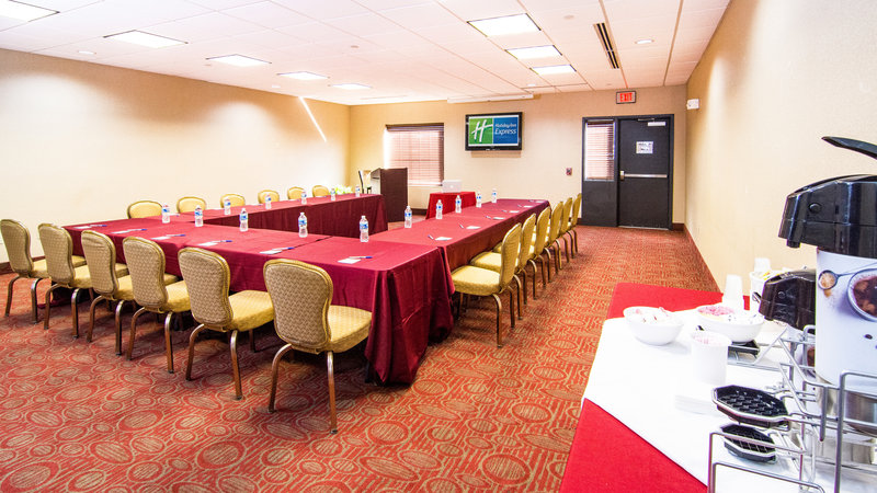 Holiday Inn Express - Elkton, MD