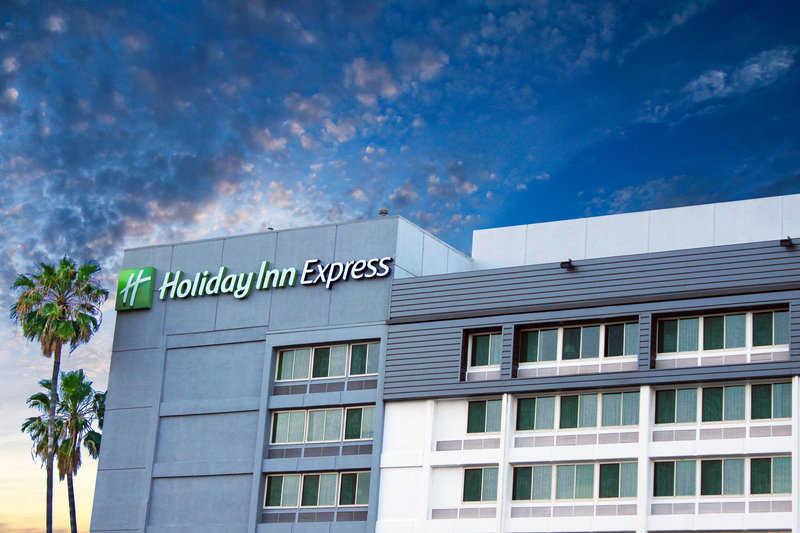 Holiday Inn Express VAN NUYS - Van Nuys, CA