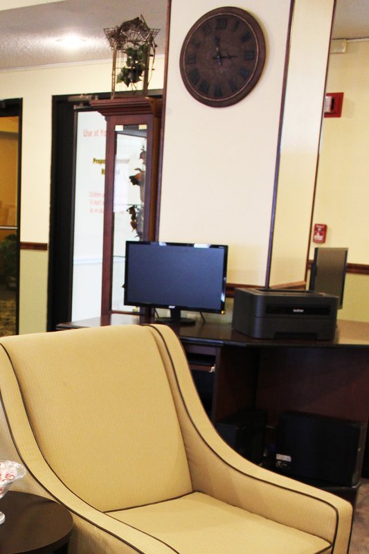 Holiday Inn Express OSAGE BCH - LAKE OF THE OZARKS - Oshkosh, WI
