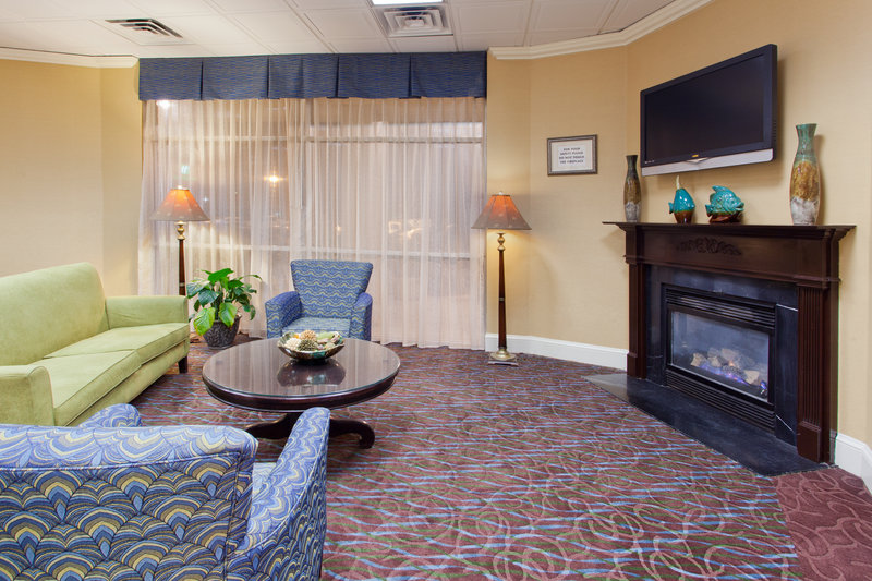 Holiday Inn CHARLESTON-RIVERVIEW - Charleston, SC
