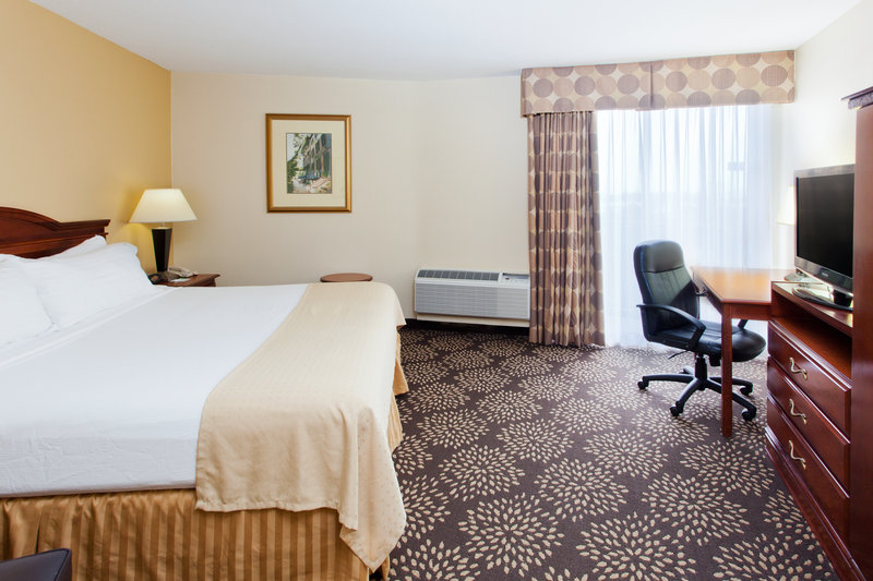 Holiday Inn CHARLESTON-RIVERVIEW - Charleston, SC