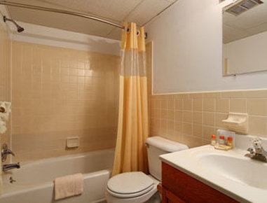 Doylestown Mainstreet Inn - Doylestown, PA