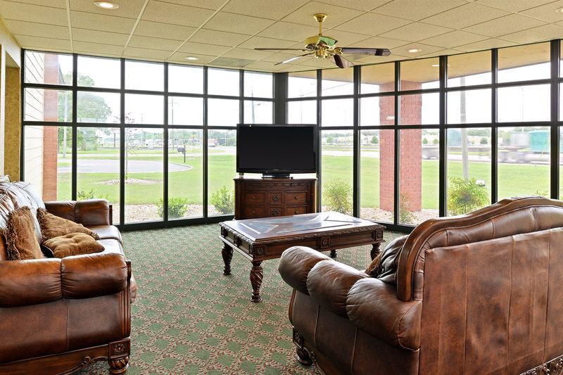 Americas Best Value Inn - West Point, MS