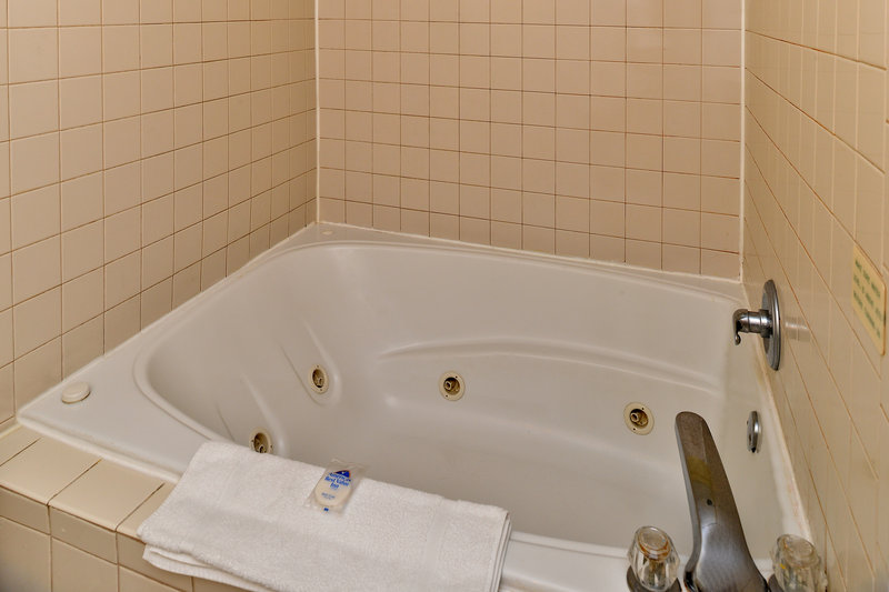 Americas Best Value Inn - West Point, MS