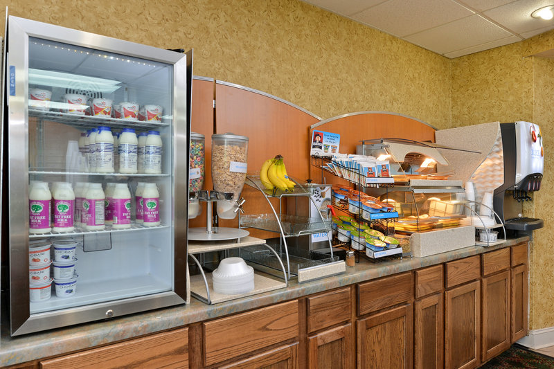 Americas Best Value Inn - West Point, MS