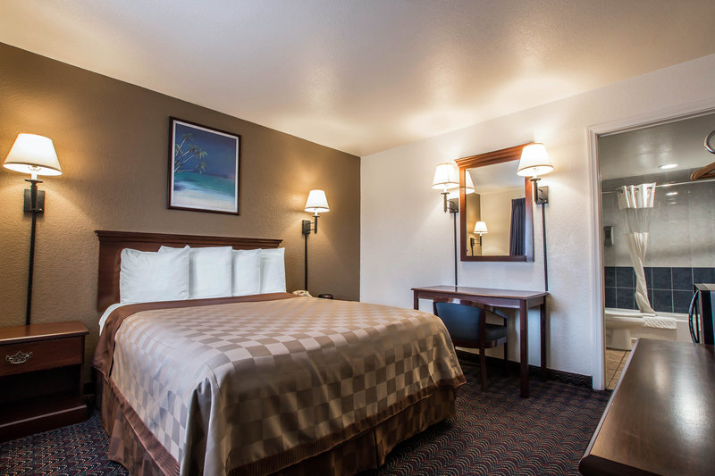 Rodeway Inn - San Ysidro, CA