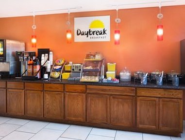 Days Inn - Imlay City, MI