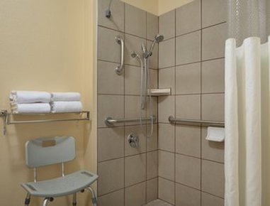 Days Inn - Imlay City, MI