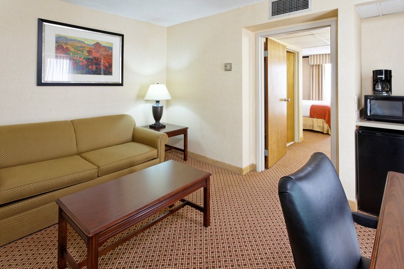 Holiday Inn-Grand Mountain - Billings, MT