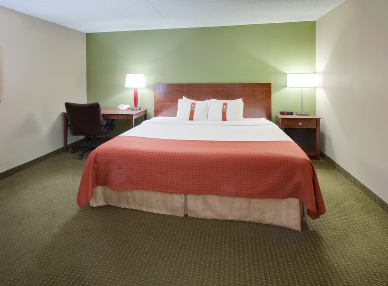 Holiday Inn AUSTIN CONFERENCE CENTER - Austin, MN