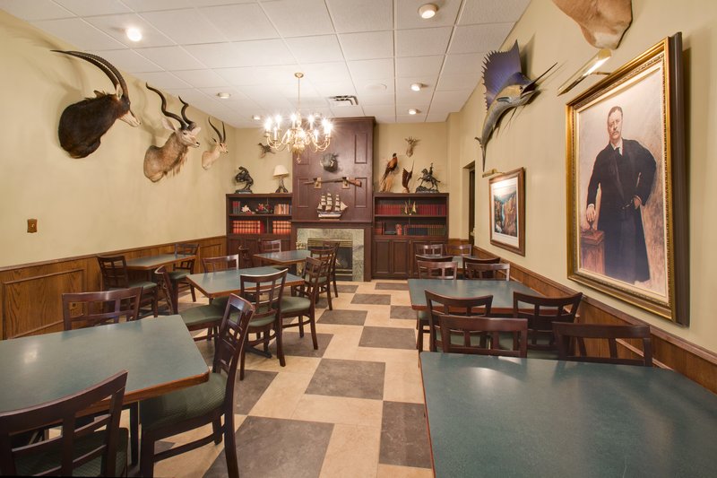 Holiday Inn AUSTIN CONFERENCE CENTER - Austin, MN