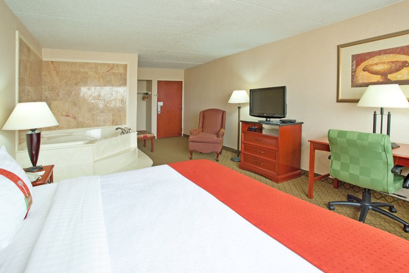 Holiday Inn - Muskegon, MI