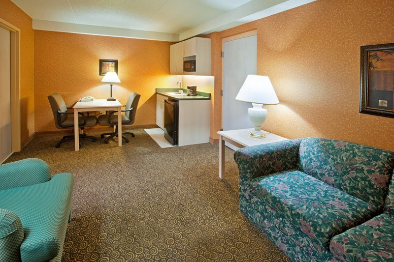 Quality Inn - Bolingbrook, IL
