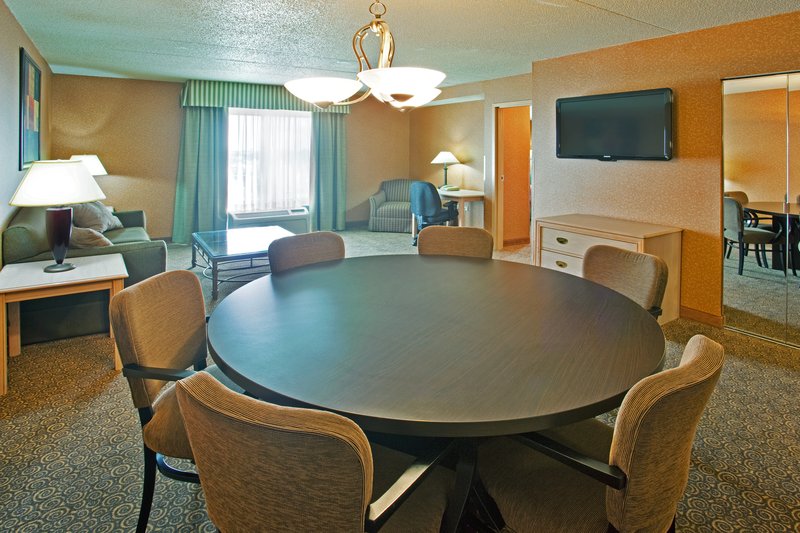 Quality Inn - Bolingbrook, IL