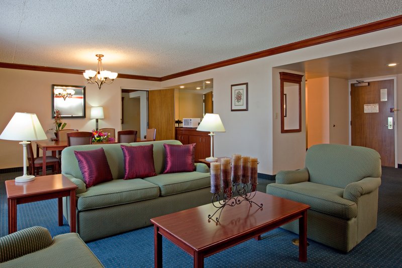 Holiday Inn LA MIRADA - La Habra, CA