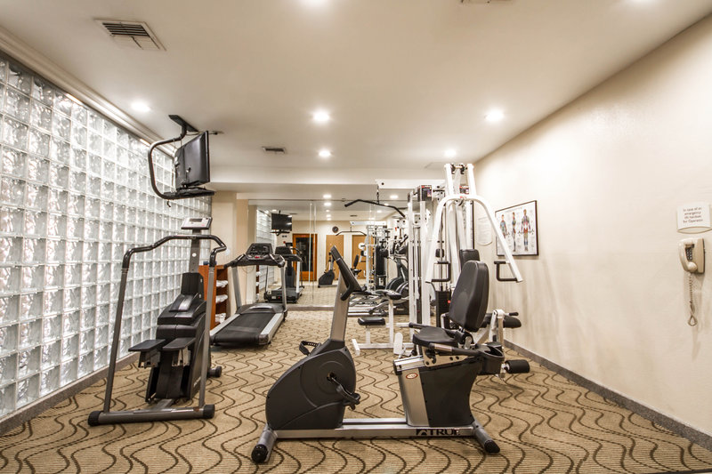 Comfort Inn & Suites - Oakland, CA