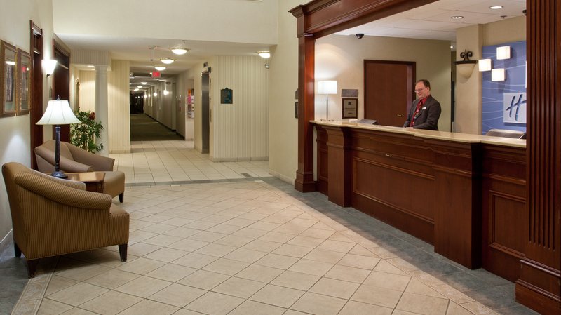 Holiday Inn Express GROVE CITY (OUTLET CENTER) - Mercer, PA