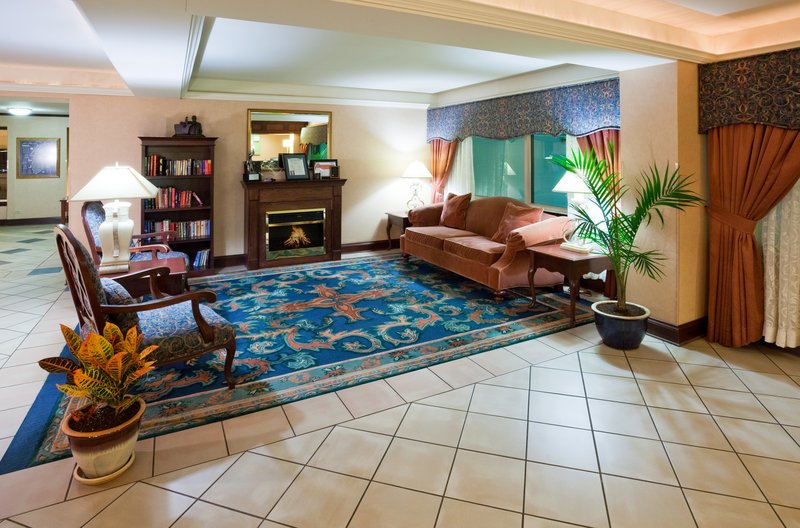 Holiday Inn HARBORVIEW - PORT WASHINGTON - Port Washington, WI