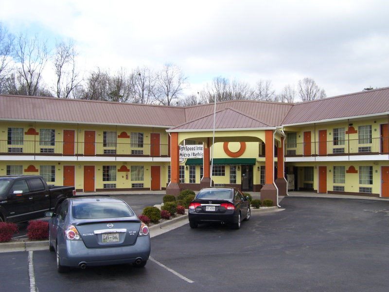 America Best Value Inn - La Fayette, GA