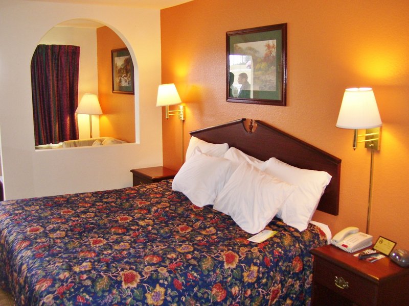America Best Value Inn - La Fayette, GA