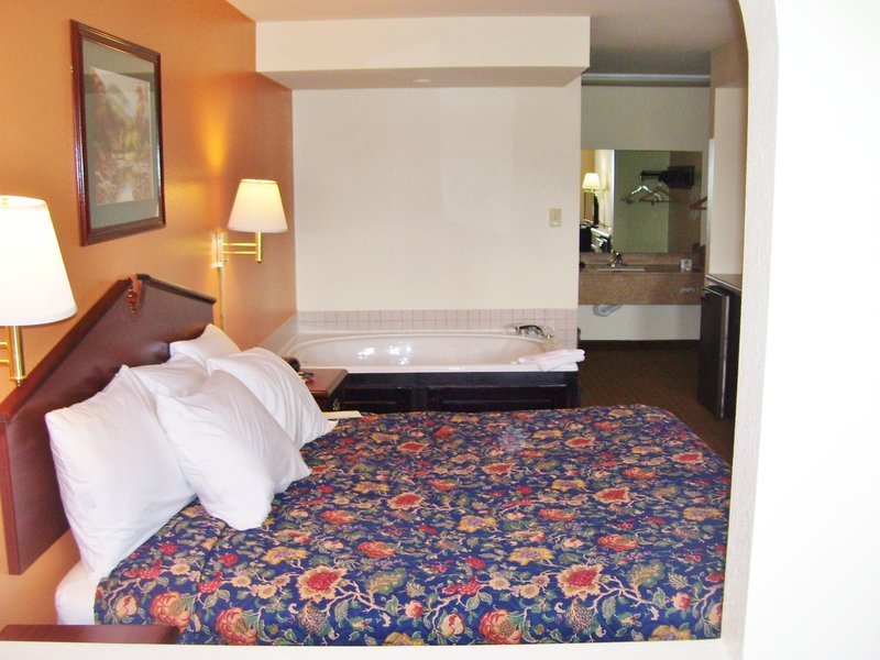 America Best Value Inn - La Fayette, GA