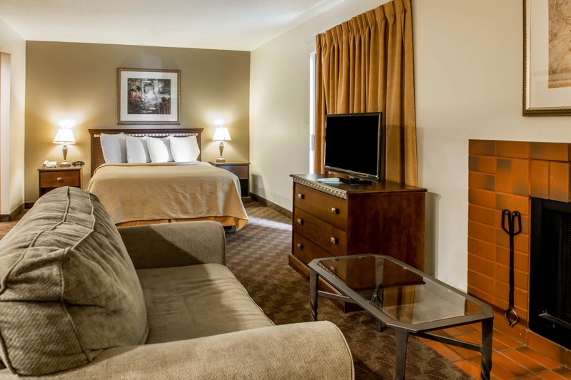 Quality Suites - Pittsburgh, PA
