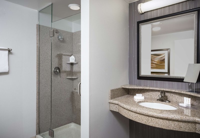 Courtyard By Marriott Kansas City Shawnee - Shawnee, KS