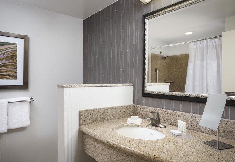 Courtyard By Marriott Kansas City Shawnee - Shawnee, KS