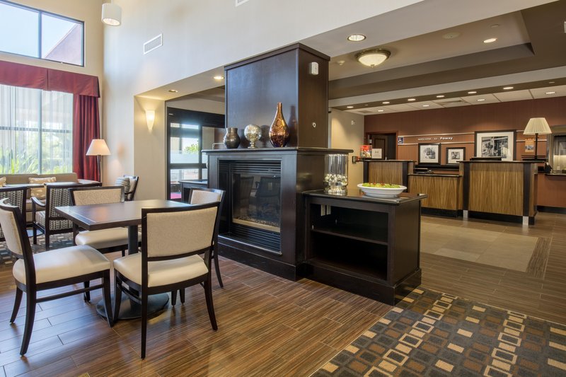 Hampton Inn & Suites San Diego/Poway - Poway, CA