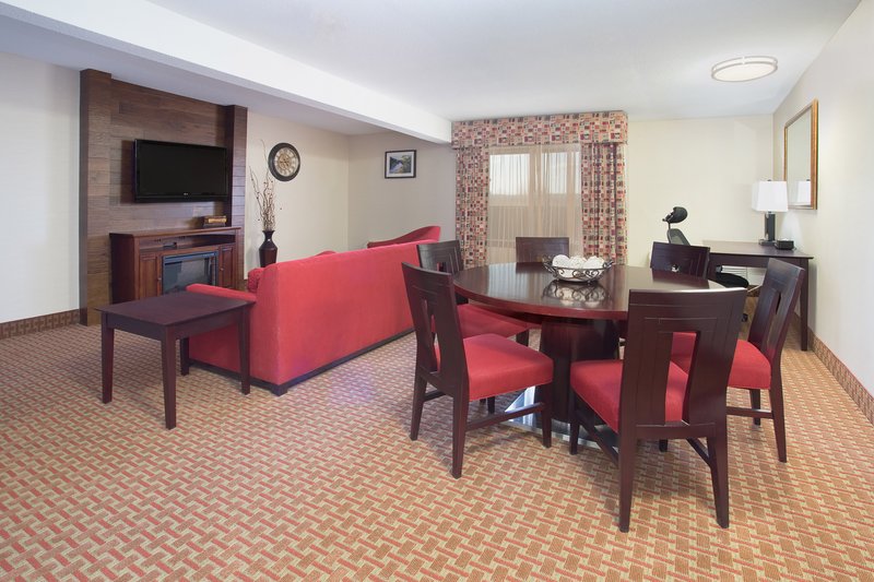 La Quinta Inn & Suites Jackson - Jackson, TN